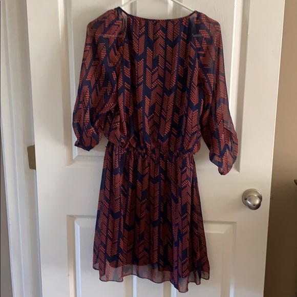 Dress - Picture 2 of 4